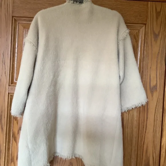 Sage - Ladies Fringey Sweater with Pockets!